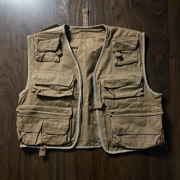 Medium Khaki Vest - Picture 1 of 2